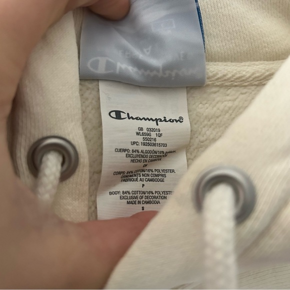 FALL Champion Crème Cropped Reverse Stitch Sweater - Picture 7 of 8